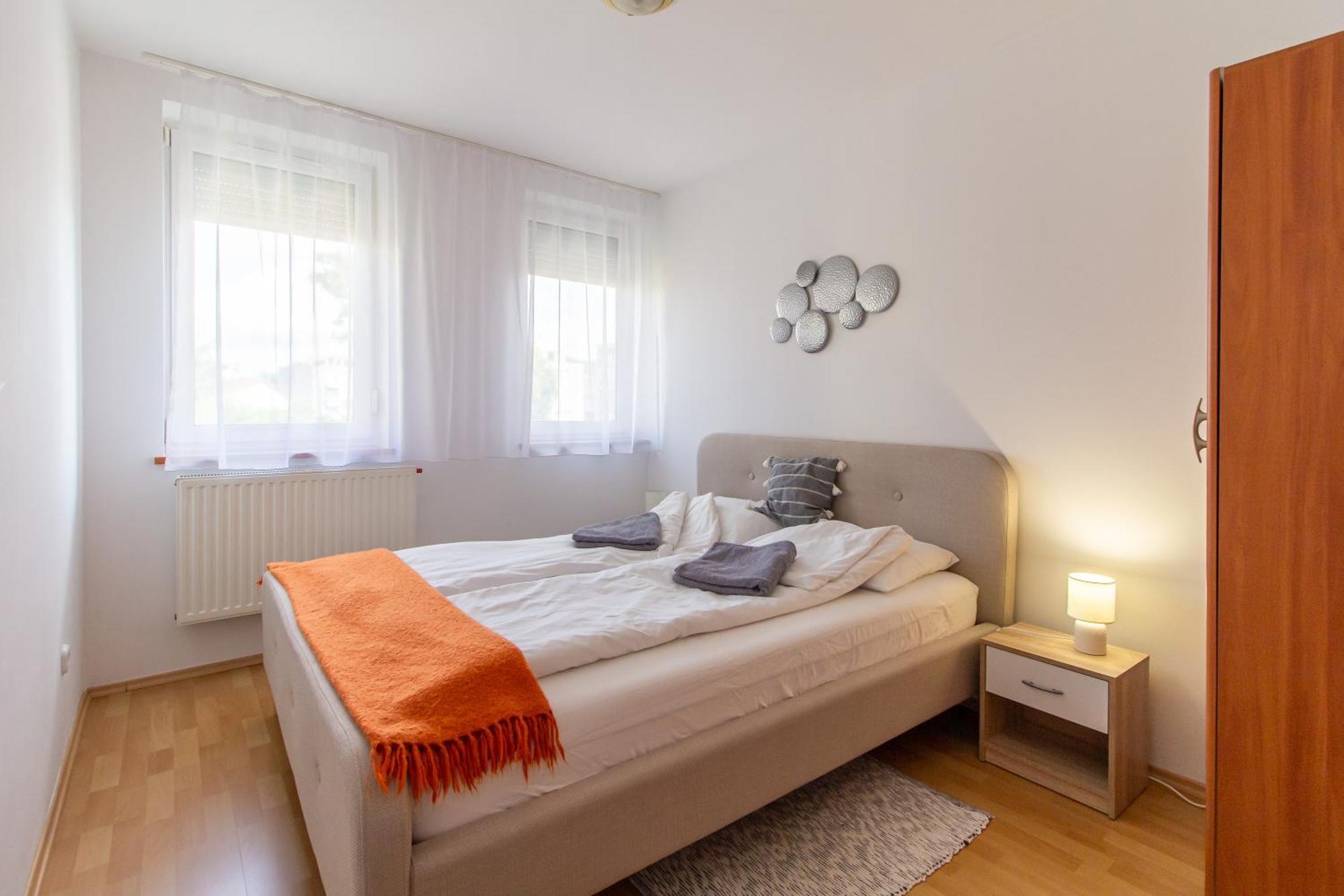 Viky'S Apartment Győr Zewnętrze zdjęcie
